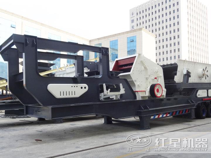 輪胎移動破碎站配反擊式破碎機，時產70-280t/h，具有整形作用