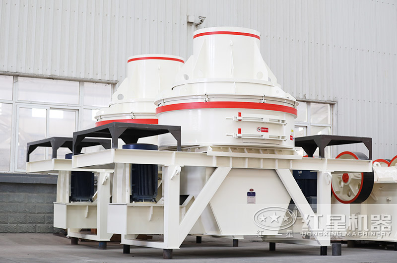 直通沖擊式制砂機，渦流腔內部氣流自循環(huán)，密封環(huán)保