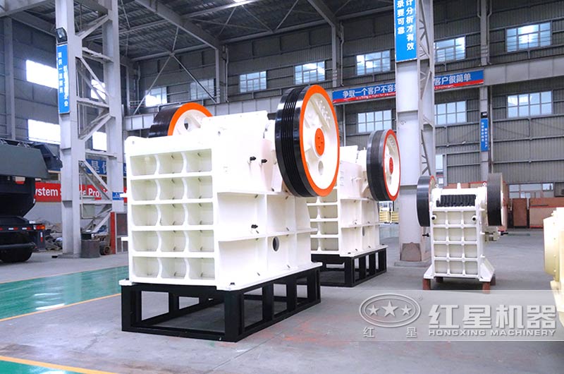 鄂式破碎機，一段粗碎破碎比大